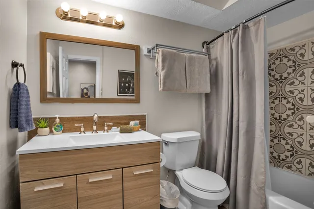 $1,595 | 4006 Blalock Road, Unit A, Houston, TX 77080