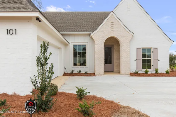 $389,000 | 101 Millbridge Drive, Madison, MS 39110
