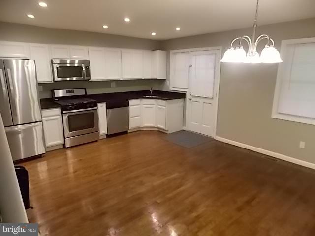 8035 North Boundary Road Baltimore, MD 21222 - Photo 12 of 27 Kitchen and Dining area 13x18
