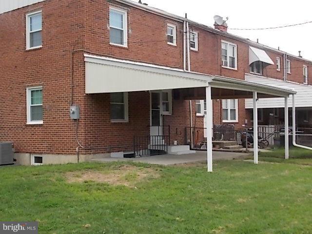 8035 North Boundary Road Baltimore, MD 21222 - Photo 5 of 27 Side Vie of Patio