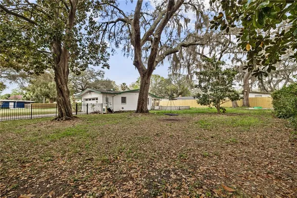$2,900 | 12902 Forest Hills Drive, Tampa, FL 33612