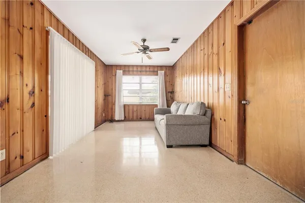 $2,900 | 12902 Forest Hills Drive, Tampa, FL 33612