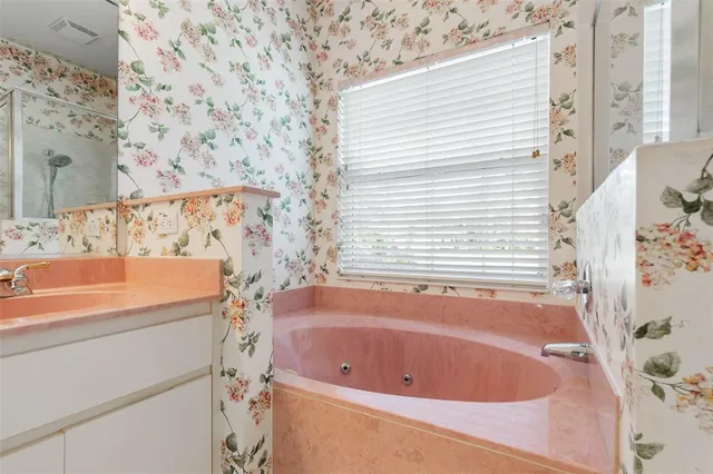 $419,000 | 3 Tucahoe Way, Palm Coast, FL 32164