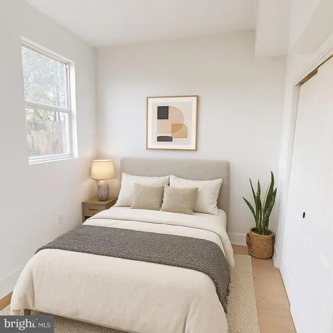 $2,200 | 1230 Penn Street Northeast, Unit 4, Washington, DC 20002