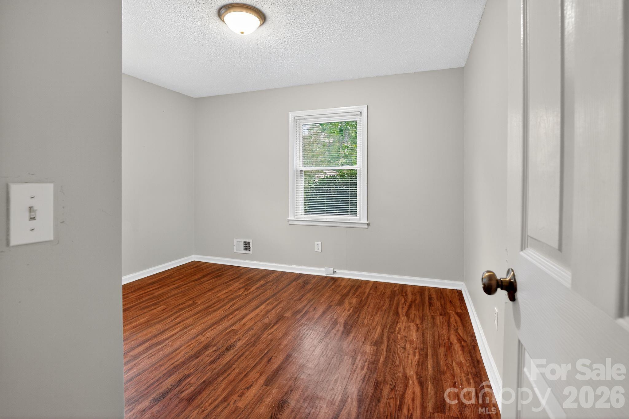 3725 Harrogate Road Columbia, SC 29210 - Photo 8 of 31