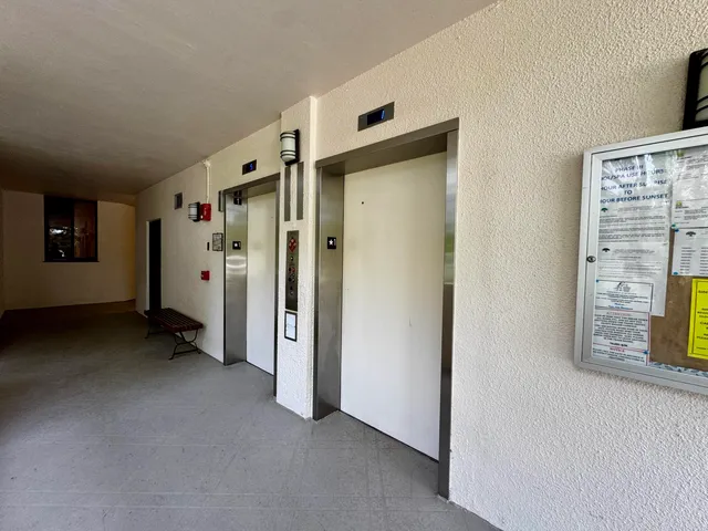 a picture of a building