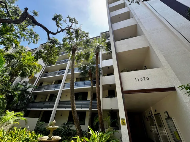 $4,600 | 11370 12 Oaks Way, Unit 418, North Palm Beach, FL 33408