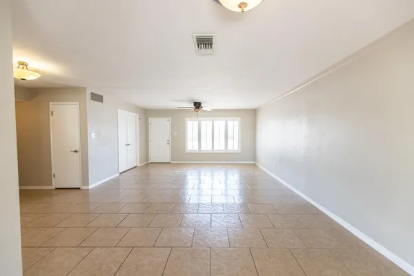 $2,700 | 8050 East Clarendon Avenue, Scottsdale, AZ 85251