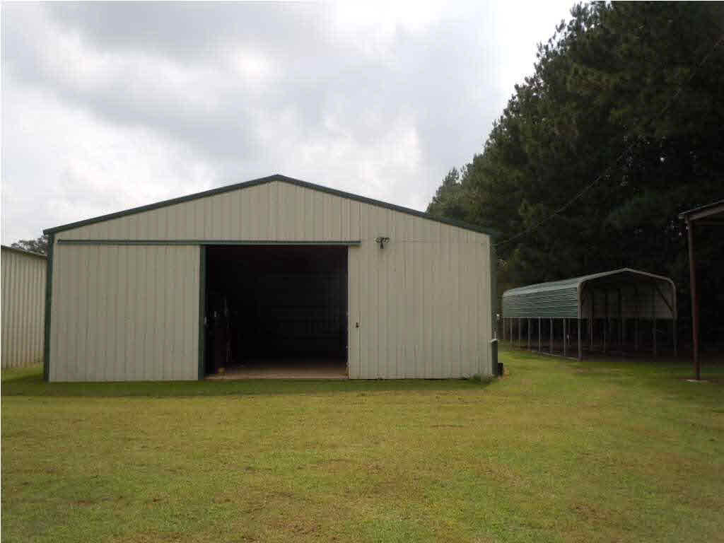 141 Moore Road Edwards, MS 39066 - Photo 19 of 36 barn