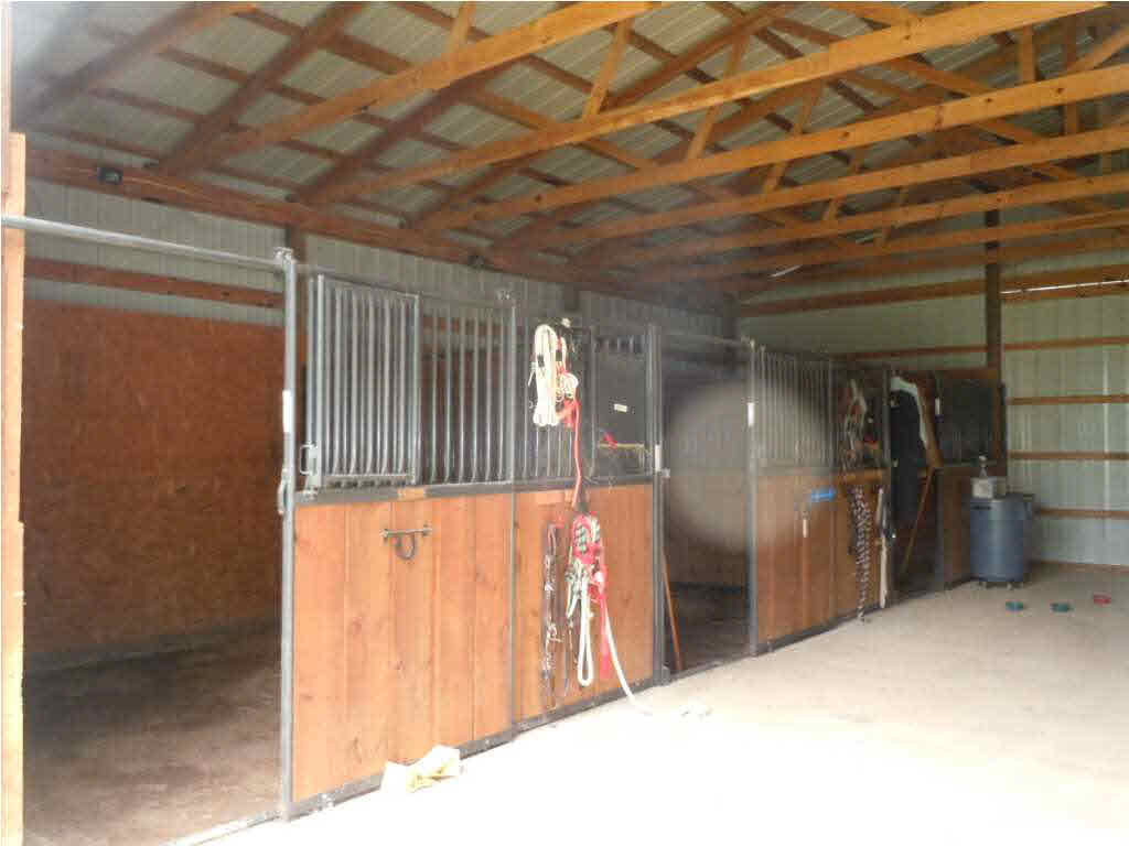 141 Moore Road Edwards, MS 39066 - Photo 20 of 36 3 stalls with tack room and storage
