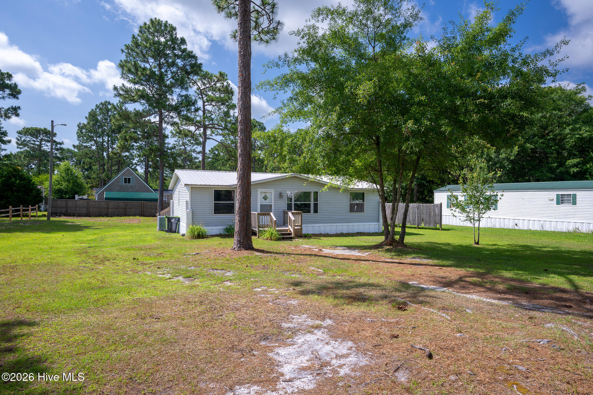 420 South Dyson Street Holly Ridge, NC 28445 - Photo 3 of 29