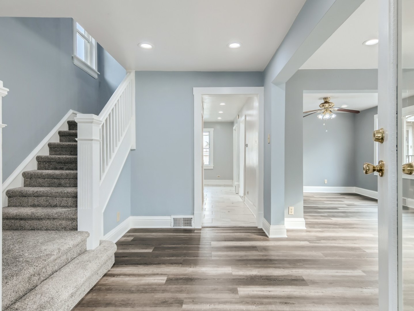 2333 Ridgeland Avenue Berwyn, IL 60402 - Photo 3 of 11 Gallery Image 3