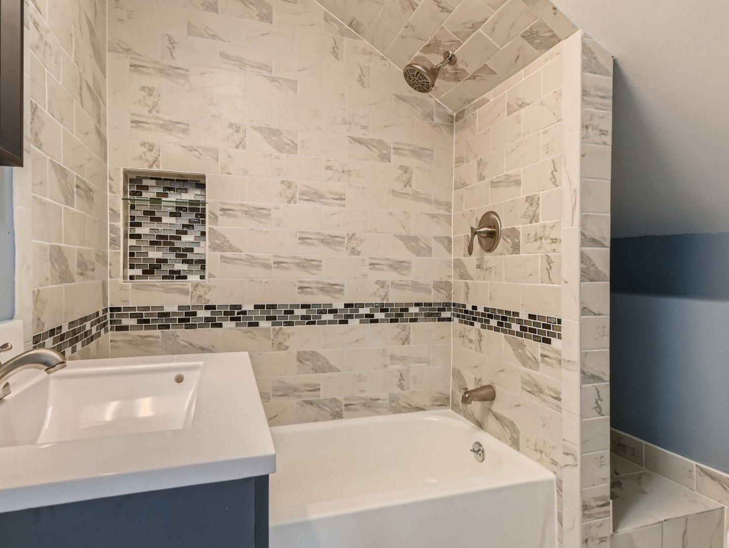 2333 Ridgeland Avenue Berwyn, IL 60402 - Photo 9 of 11 Gallery Image 9