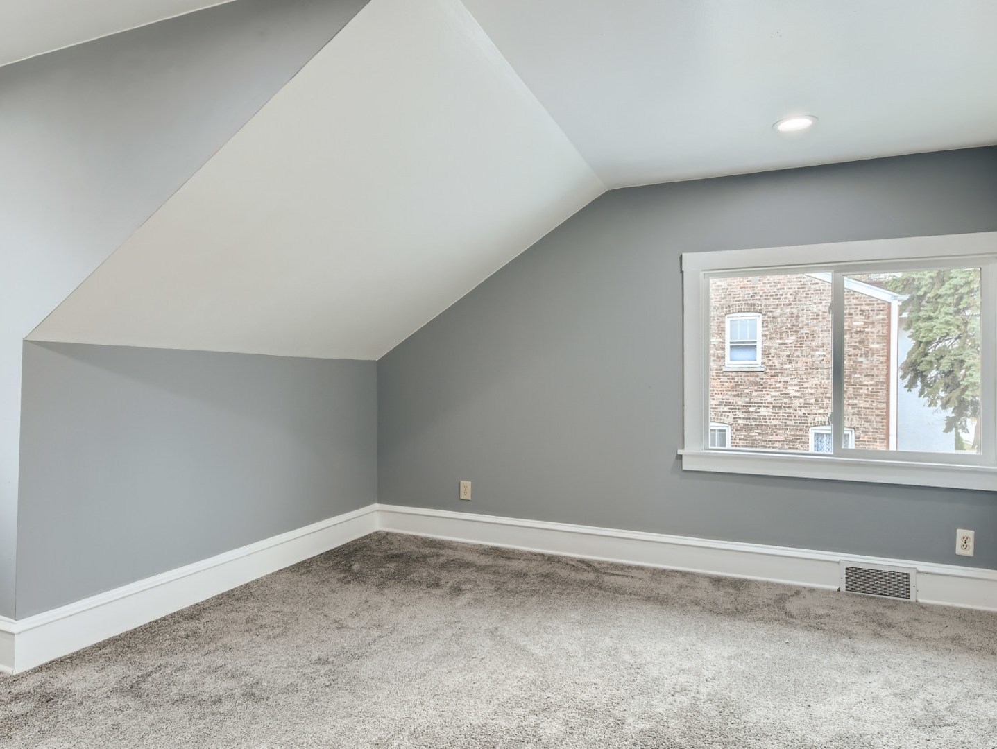 2333 Ridgeland Avenue Berwyn, IL 60402 - Photo 10 of 11 Gallery Image 10