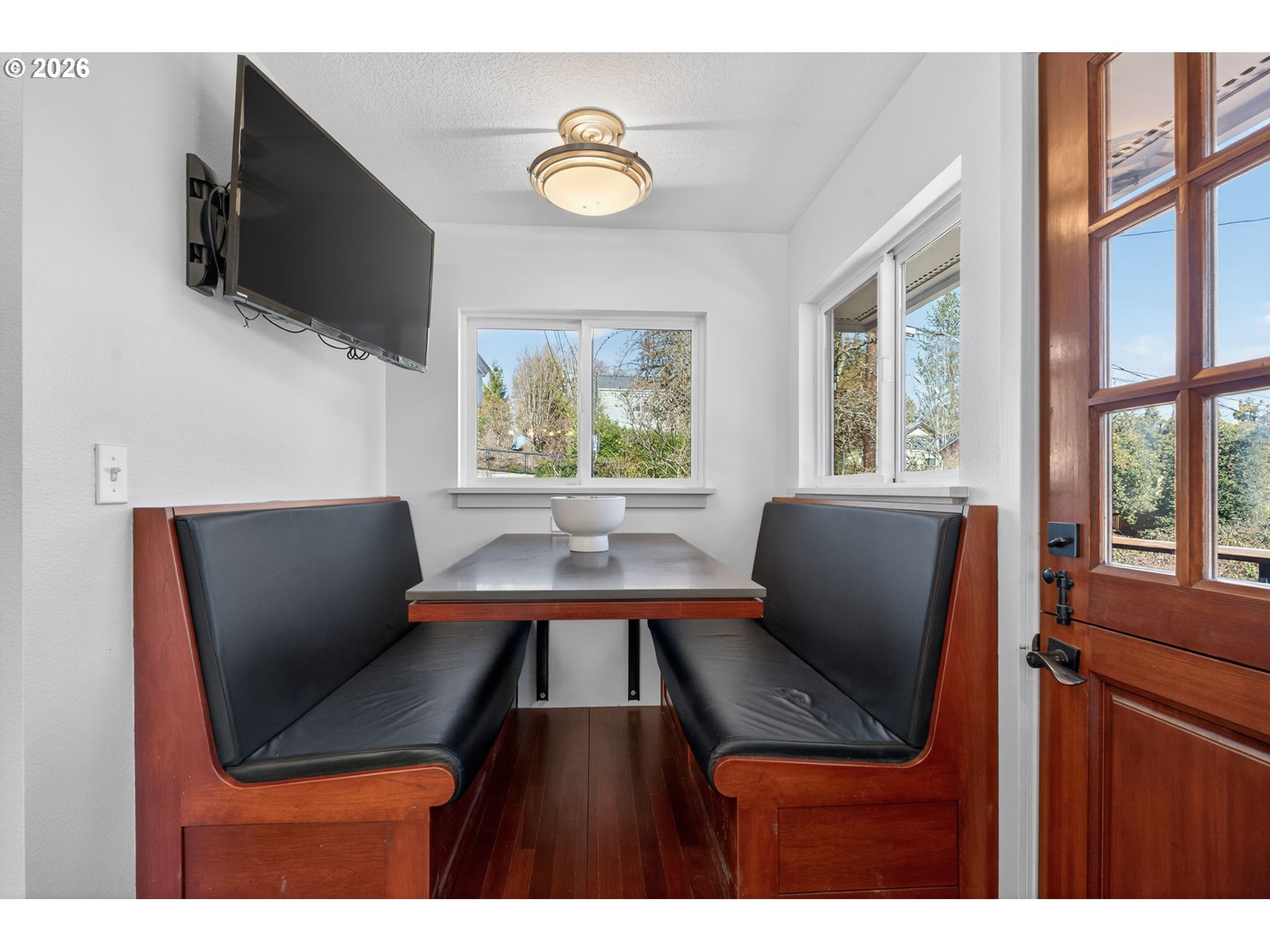 3226 Southwest Dolph Court Portland, OR 97219 - Photo 17 of 48 Gallery Image 17