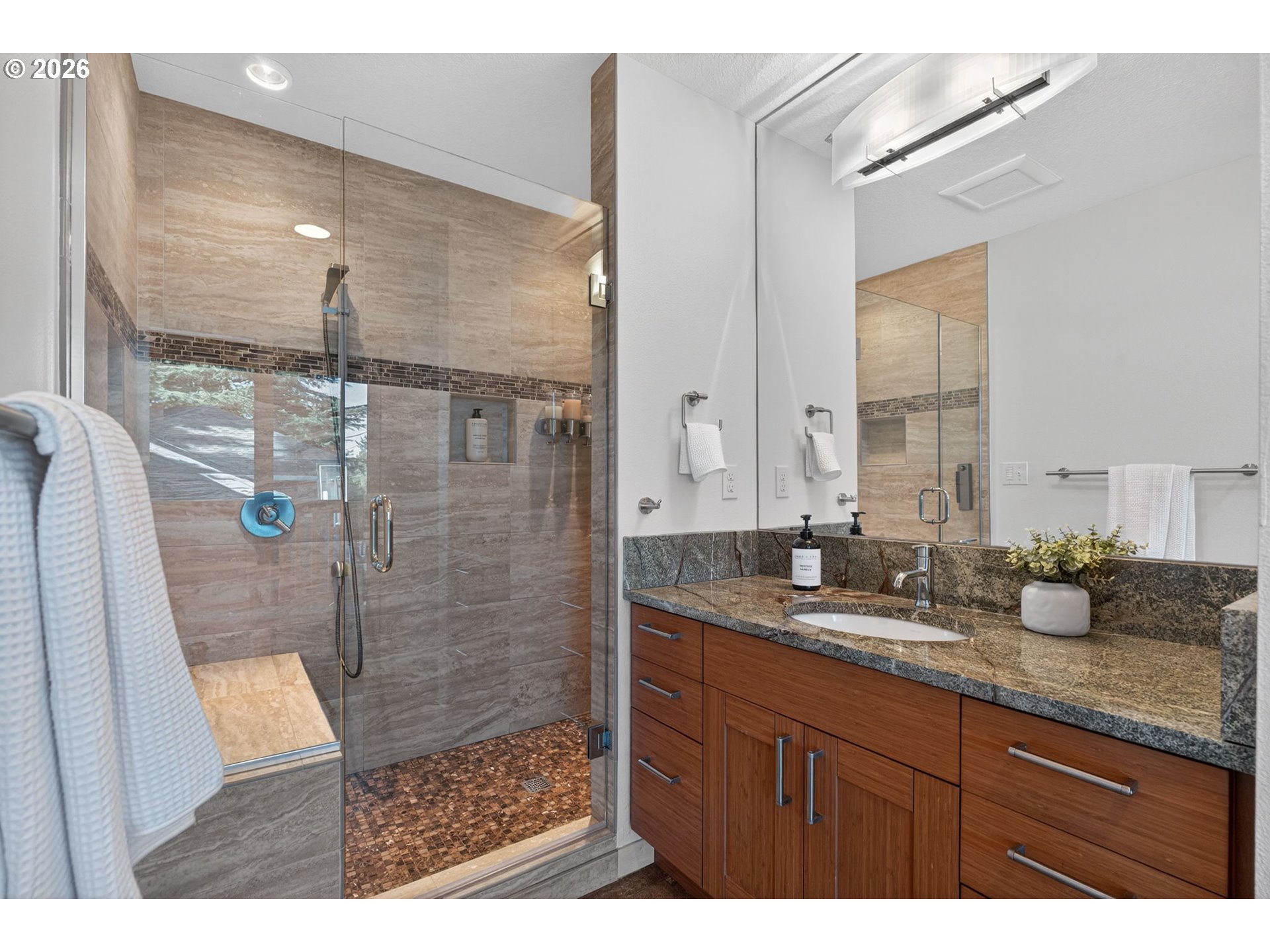 3226 Southwest Dolph Court Portland, OR 97219 - Photo 24 of 48 Gallery Image 24