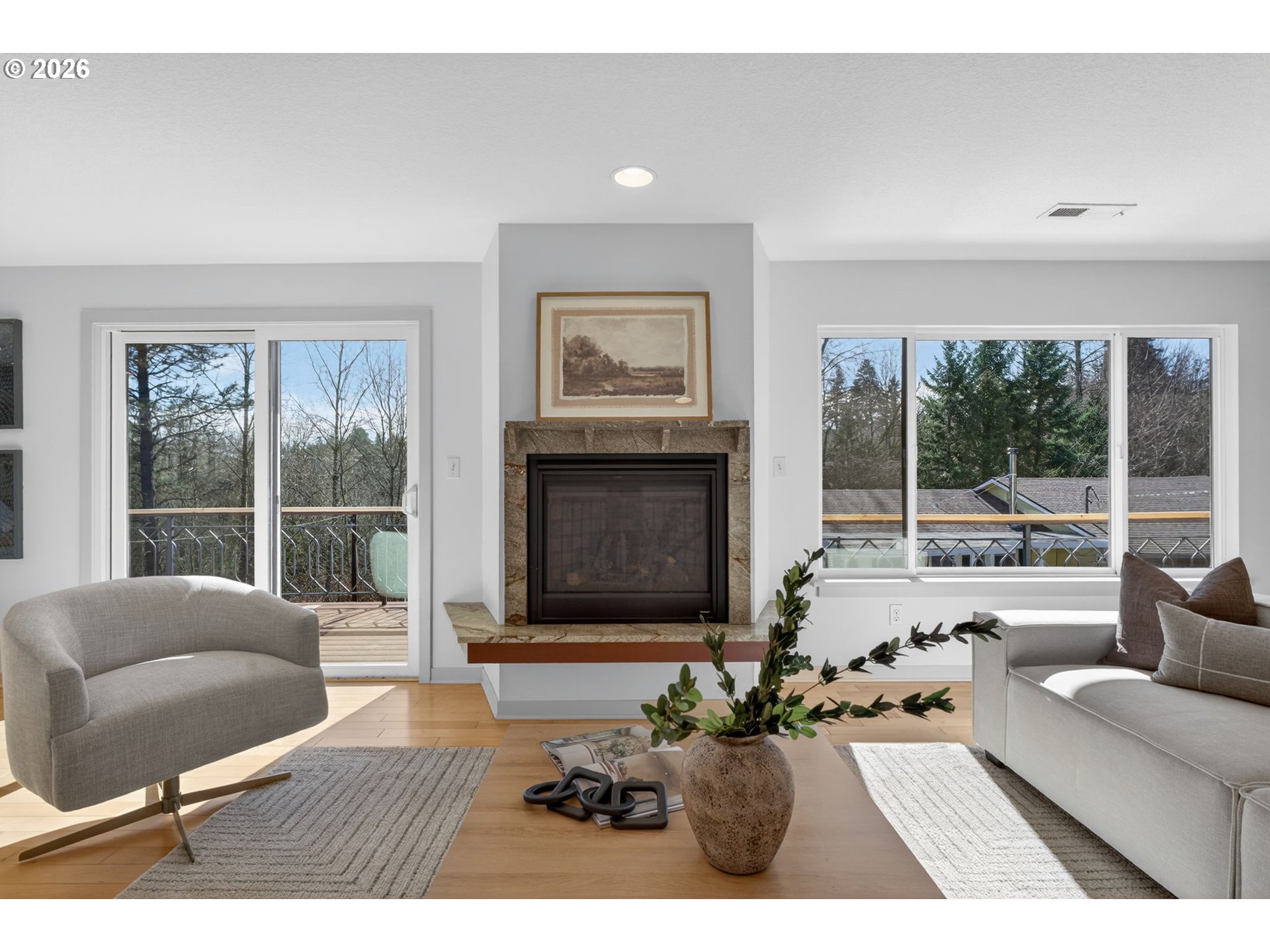 3226 Southwest Dolph Court Portland, OR 97219 - Photo 6 of 48 Gallery Image 6