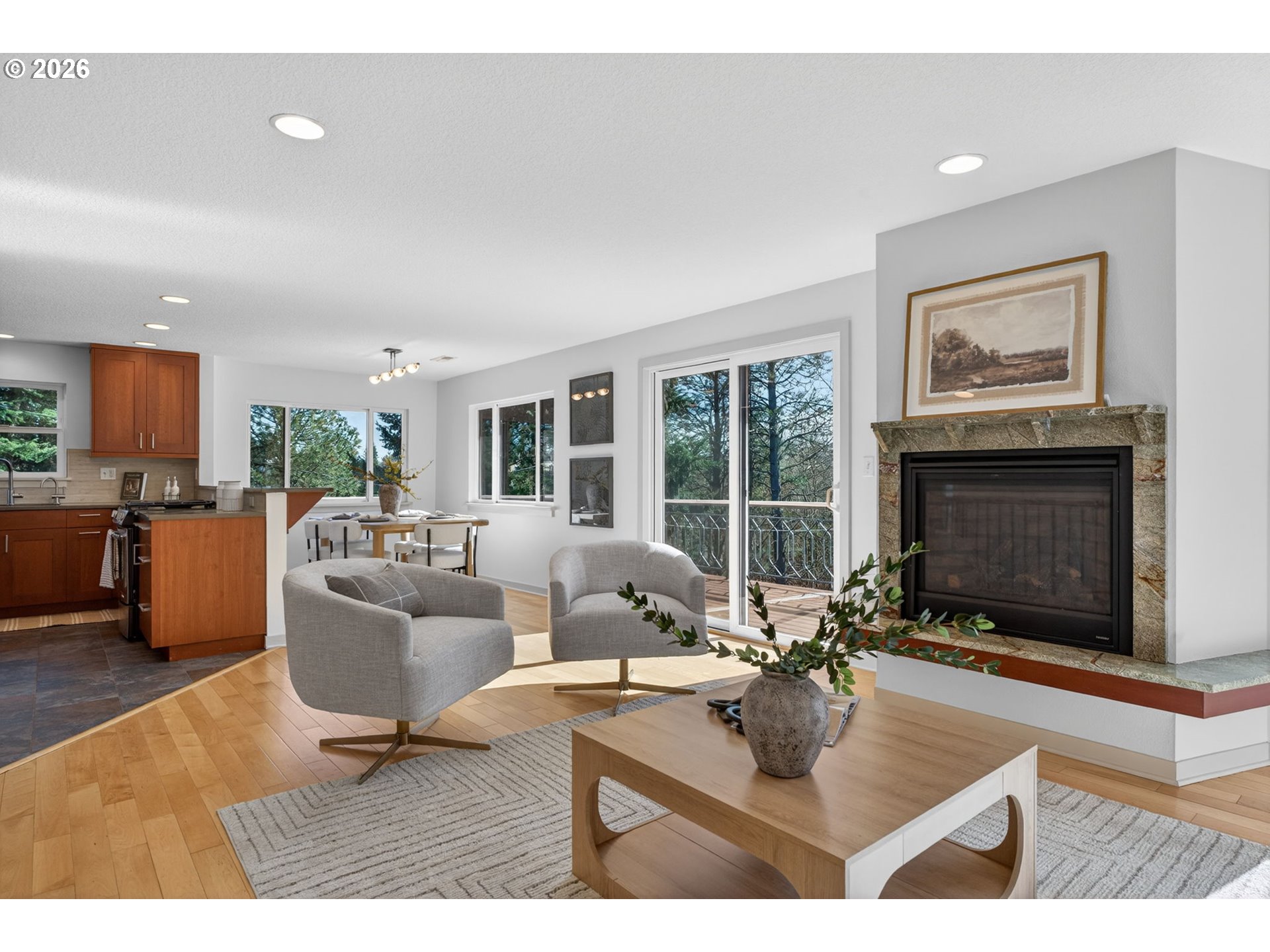 3226 Southwest Dolph Court Portland, OR 97219 - Photo 7 of 48 Gallery Image 7