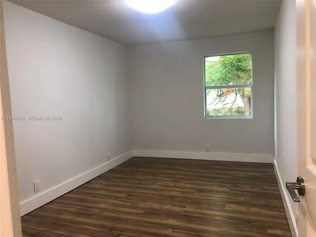 $3,100 | 8000 Northwest 12th Place, Miami, FL 33147