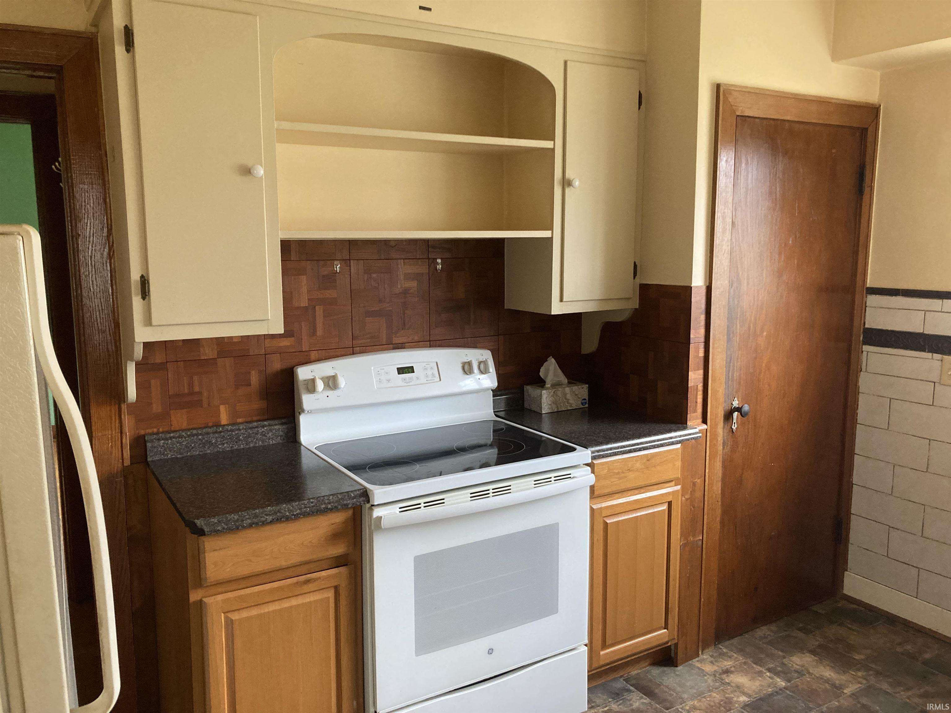 934 Walnut Street Decatur, IN 46733 - Photo 5 of 13