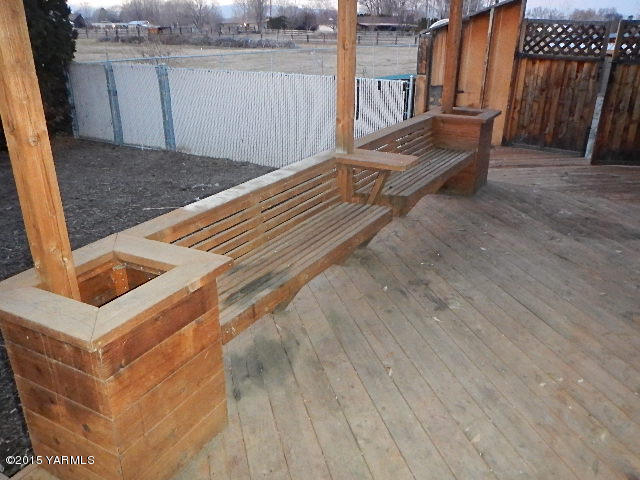 10111 Meadowbrook Road Yakima, WA 98903 - Photo 3 of 10