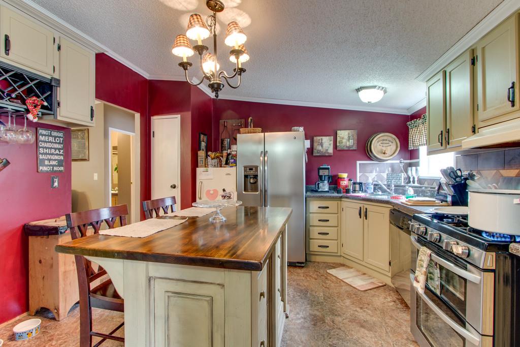 4350 Old Metal Road Palmyra, TN 37142 - Photo 8 of 29
