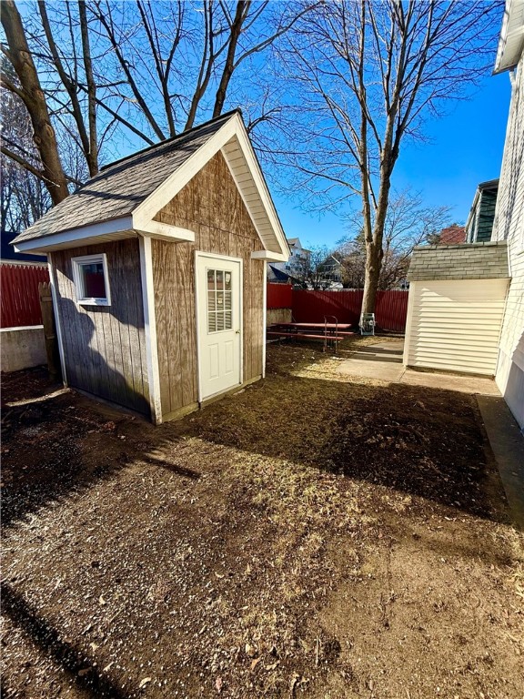 345 Carrington Avenue Woonsocket, RI 02895 - Photo 5 of 50