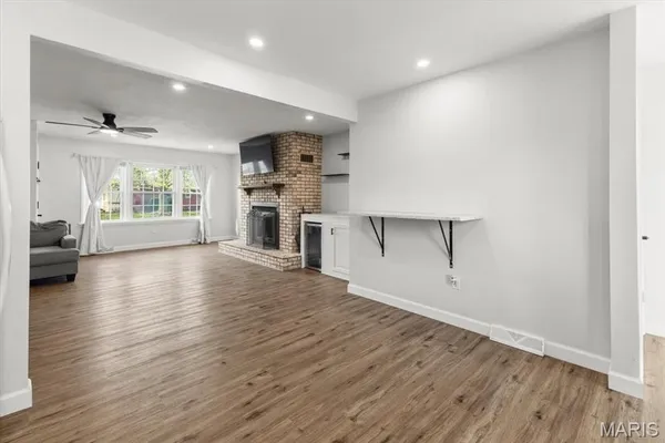 $249,000 | 317 West Field Drive, Red Bud, IL 62278