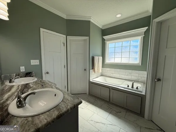 $319,900 | 3980 Brightwell Drive, Valdosta, GA 31605
