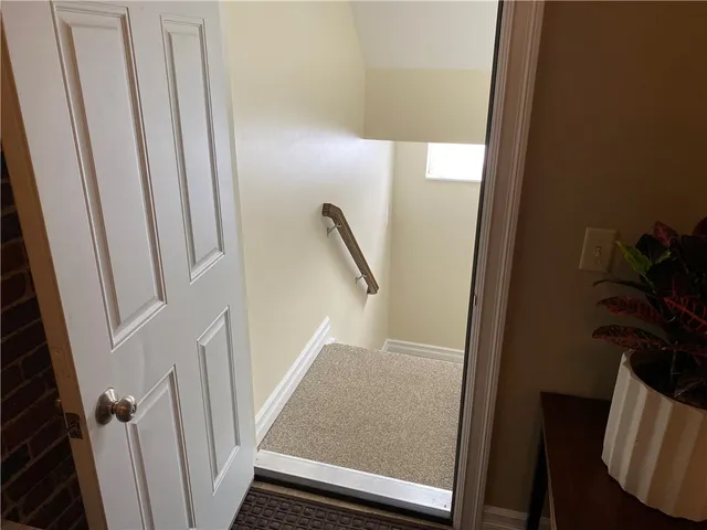 $2,500 | 90 East Market Street, Unit 2, Corning, NY 14830