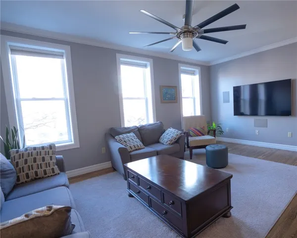 $2,500 | 90 East Market Street, Unit 2, Corning, NY 14830