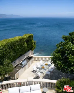 $90,000,000 | 28824 Cliffside Drive, Malibu, CA 90265