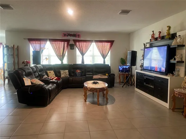 $315,000 | 12 Hickory Course Way, Ocala, FL 34472