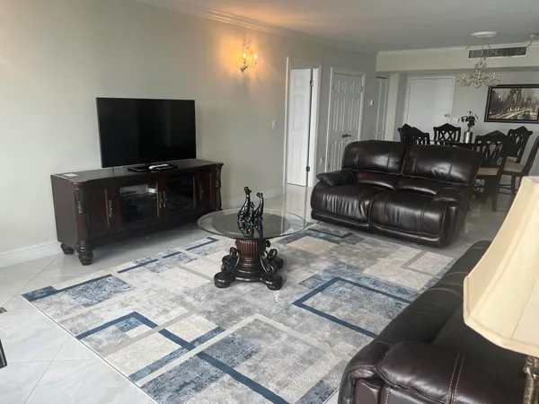 $9,500 | 3450 South Ocean Boulevard, Unit 508, Palm Beach, FL 33480