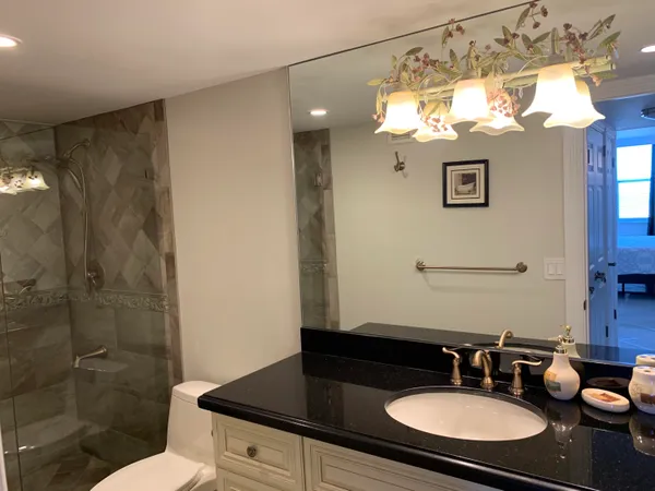 $9,500 | 3450 South Ocean Boulevard, Unit 508, Palm Beach, FL 33480