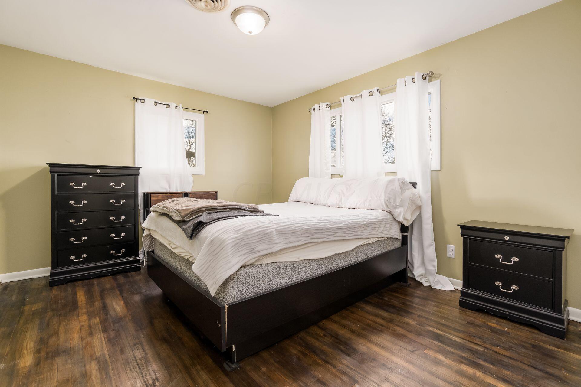 910 Salisbury Road Columbus, OH 43204 - Photo 13 of 20 Bedroom #2