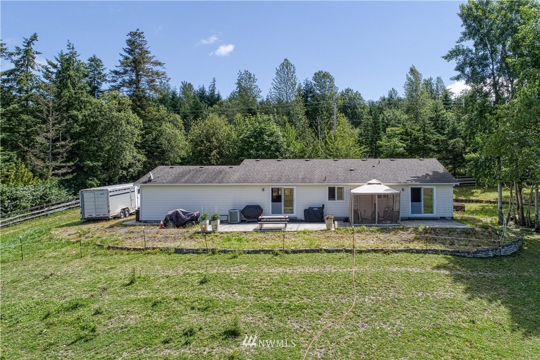 756 Center Road Chimacum, WA 98325 - Photo 3 of 32