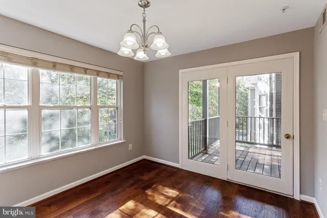 $2,350 | 4108 Monument Court, Unit 204, Fairfax, VA 22033