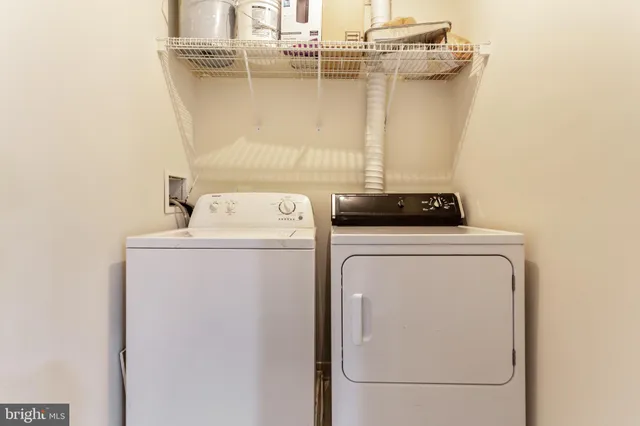 $2,350 | 4108 Monument Court, Unit 204, Fairfax, VA 22033