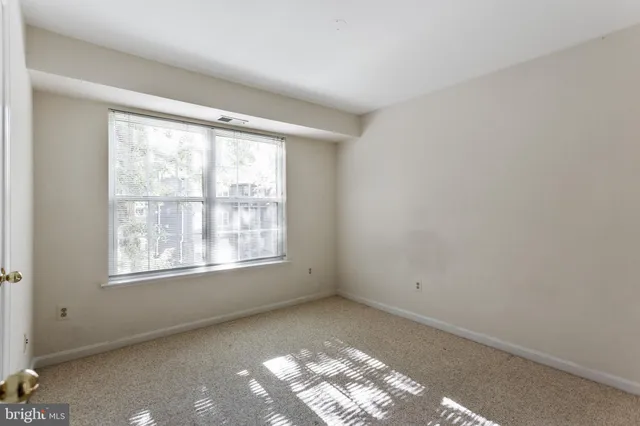 $2,350 | 4108 Monument Court, Unit 204, Fairfax, VA 22033