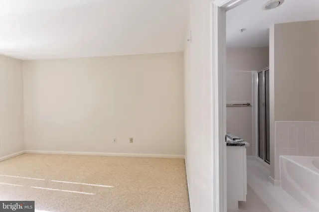 $2,350 | 4108 Monument Court, Unit 204, Fairfax, VA 22033