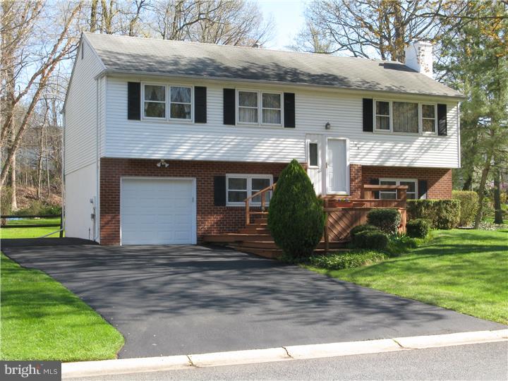 128 North Hunter Forge Road Newark, DE 19713 - Photo 2 of 13 Exterior Front