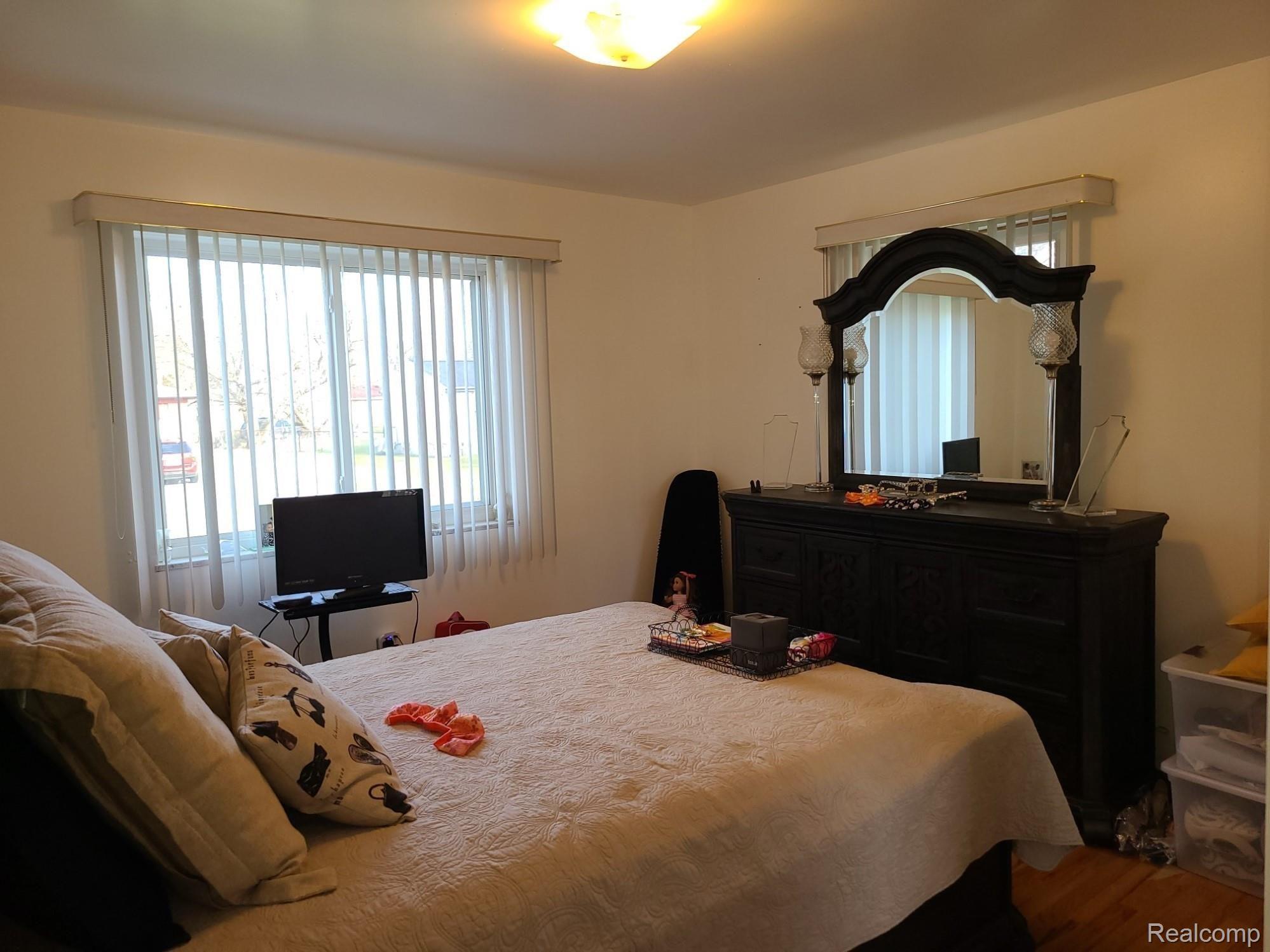 26183 Florence Street Inkster, MI 48141 - Photo 21 of 49 21.jpg
