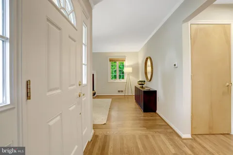 $749,900 | 2106 Basset Street, Alexandria, VA 22308
