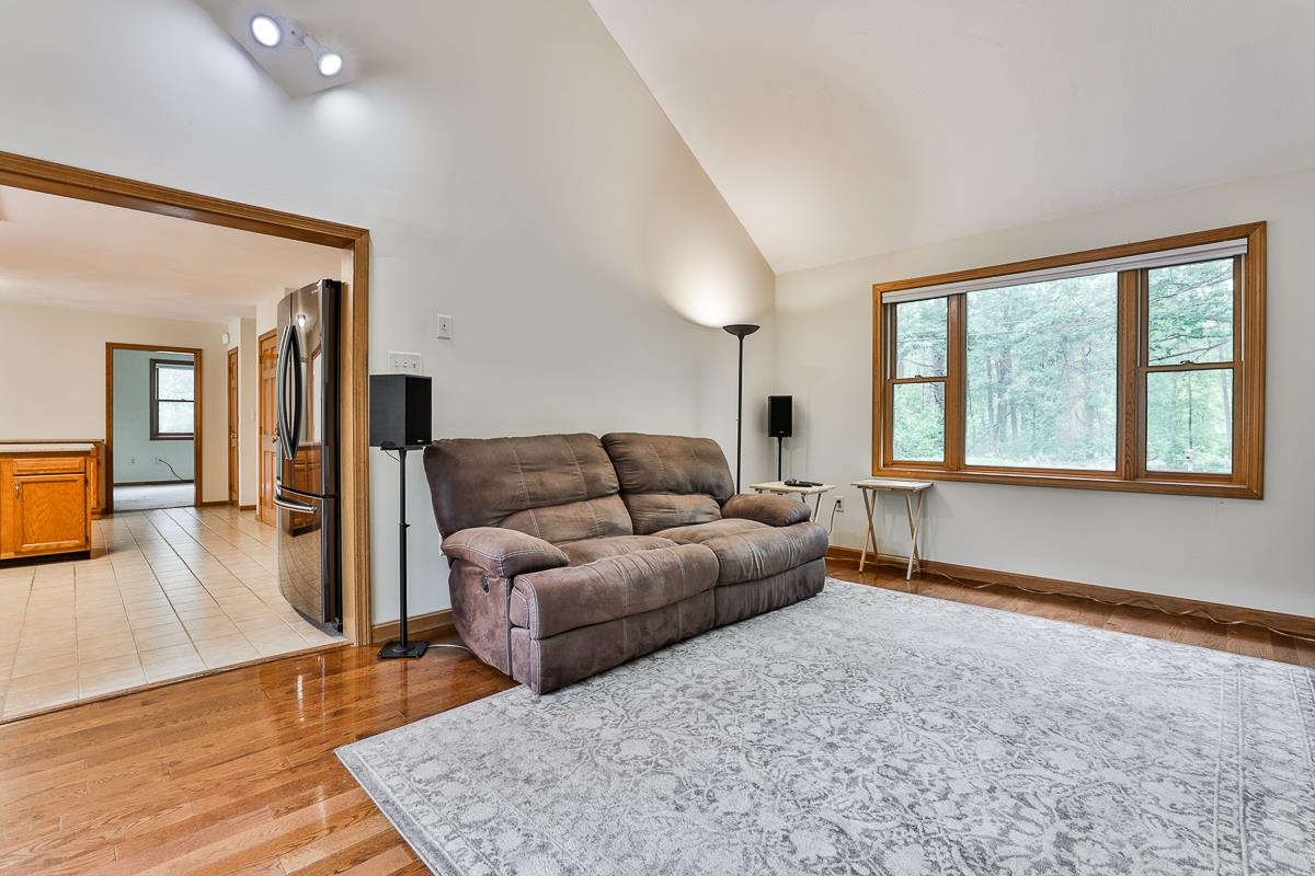 64 Woodward Road Merrimack, NH 03054 - Photo 21 of 38