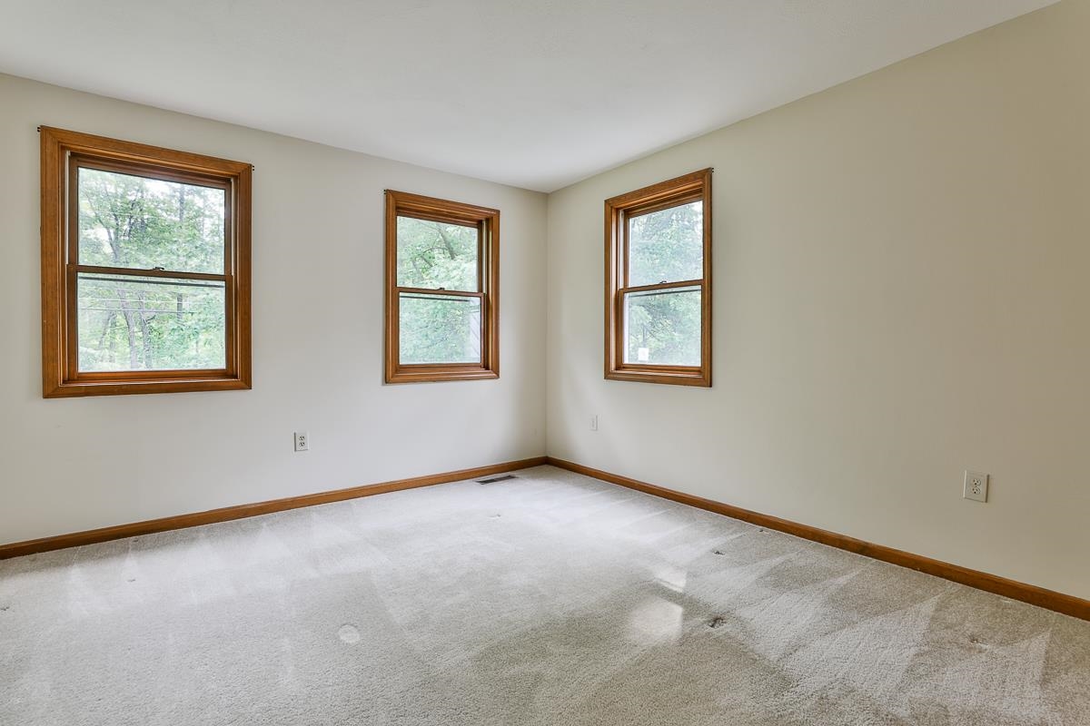 64 Woodward Road Merrimack, NH 03054 - Photo 29 of 38