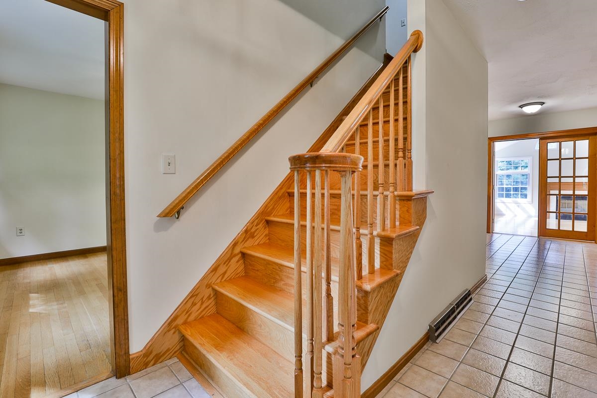 64 Woodward Road Merrimack, NH 03054 - Photo 8 of 38