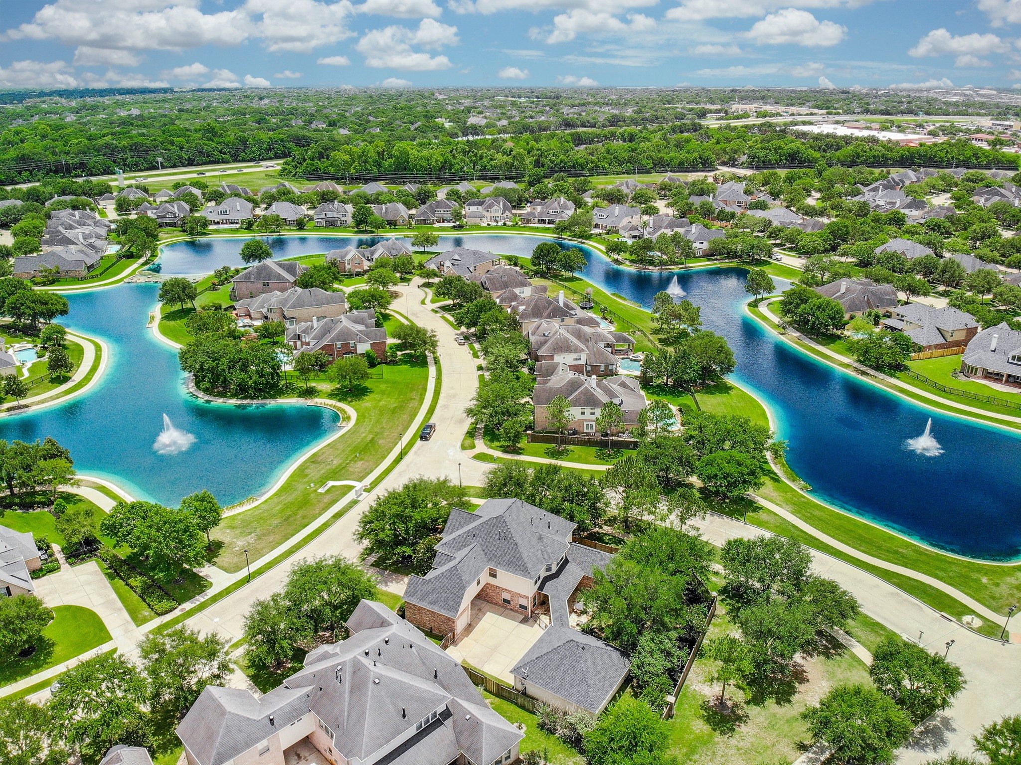 7218 Spring Run Lane Katy, TX 77494 - Photo 38 of 49 an aerial view of residential houses with outdoor space and river