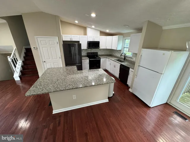 $538,500 | 9321 Kenbrooke Court, Laurel, MD 20723