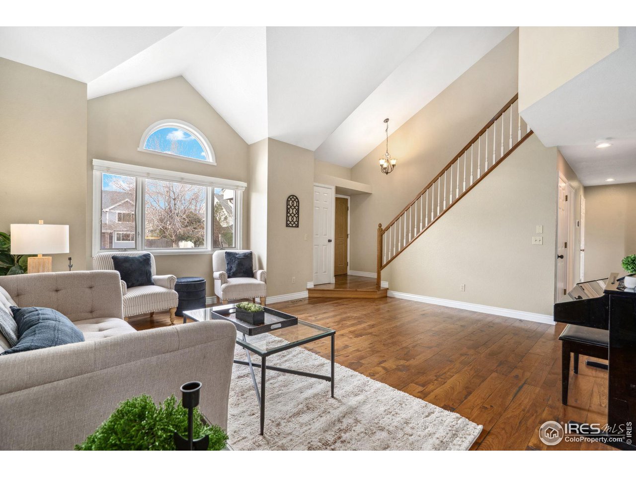 1618 Silvergate Road Fort Collins, CO 80526 - Photo 5 of 37 Living room